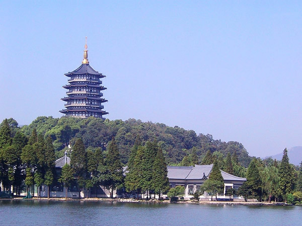 ���ݾ�2015����й����۰�ǿ������λ